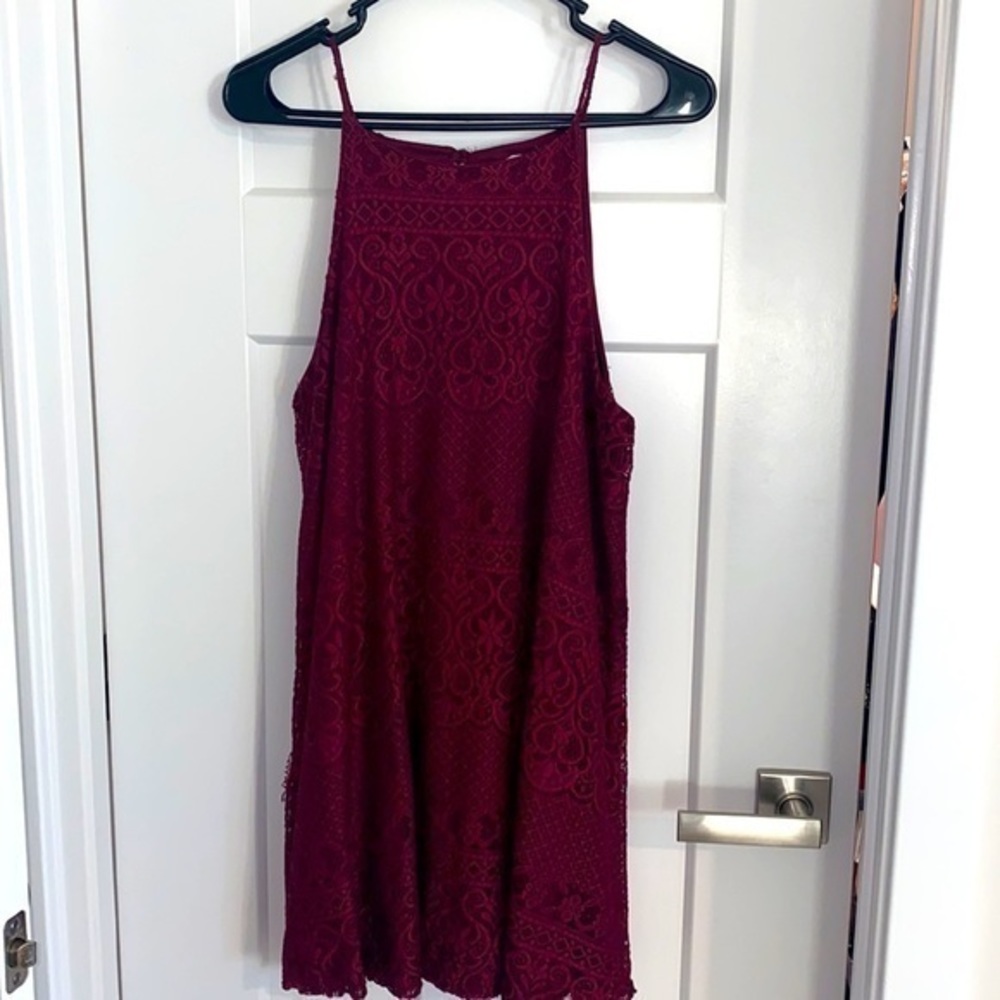 Sleeveless Halter Neck Lace Mini Casual Dress